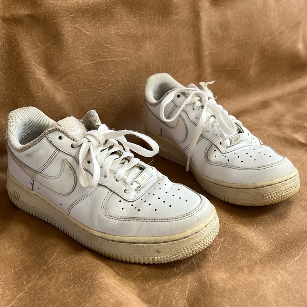 Well loved ❤️ Nike Air Force One AF1 White